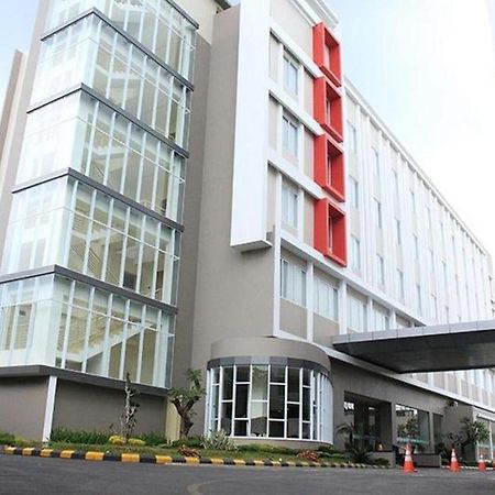 Horison Hotel Sukabumi Kültér fotó