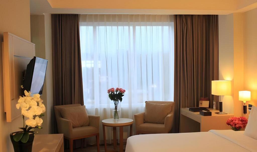 Horison Hotel Sukabumi Kültér fotó