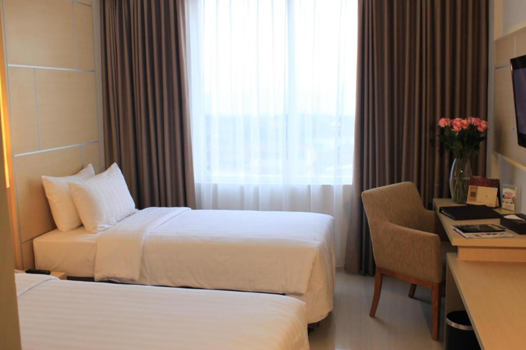 Horison Hotel Sukabumi Kültér fotó