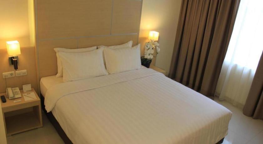 Horison Hotel Sukabumi Kültér fotó