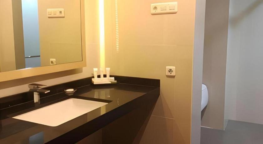 Horison Hotel Sukabumi Kültér fotó