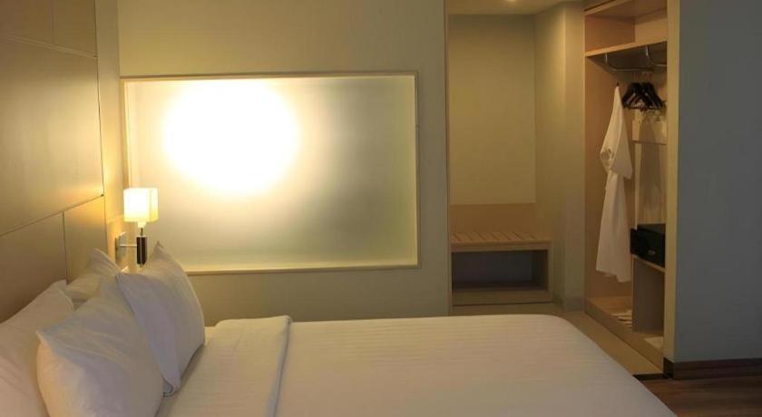 Horison Hotel Sukabumi Kültér fotó