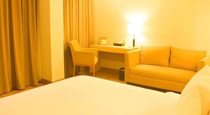Horison Hotel Sukabumi Kültér fotó