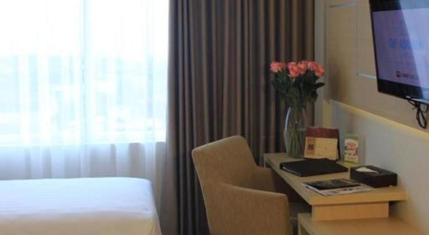 Horison Hotel Sukabumi Kültér fotó
