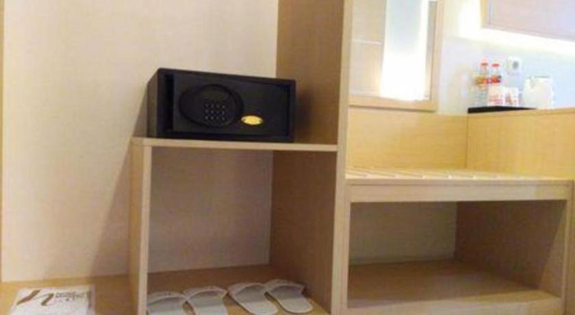 Horison Hotel Sukabumi Kültér fotó